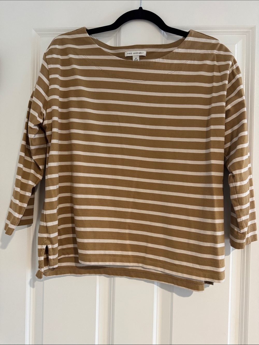Free Assembly Women's Tan and White Striped Long Sleeve Top